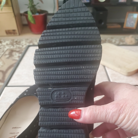 Nwob slip on platform shoes - Picture 3 of 4